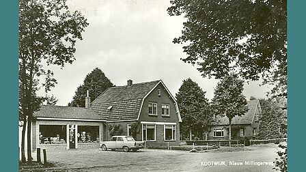 Nieuw Milligenseweg Kootwijk rond 1965. Bakkerij en kruidenierswinkel De Korenaar.