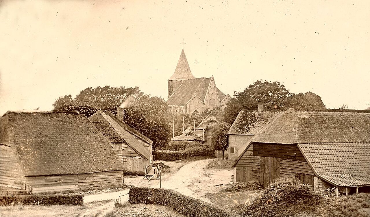 Afbeelding van een foto nummer GB06118 uit onze fotocollectie: panorama over Garderen, 1887